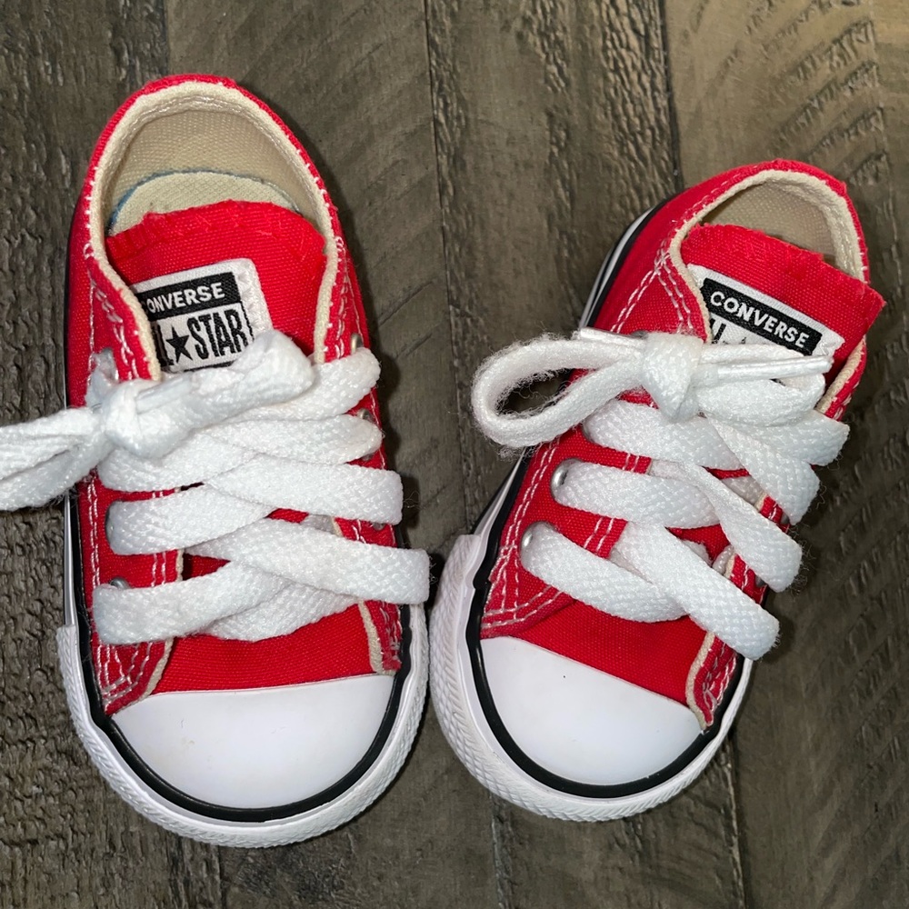Classic red chuck Taylor, converse shoes, size 3C
